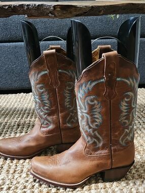 Nocona Women's Bluebonnet Cowgirl Boots Leather Square Toe NL5009 Size 8B